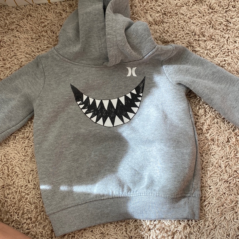 Hurley sweatshirt